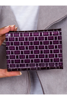 Fioletowy portfel damski z motywem geometrycznym