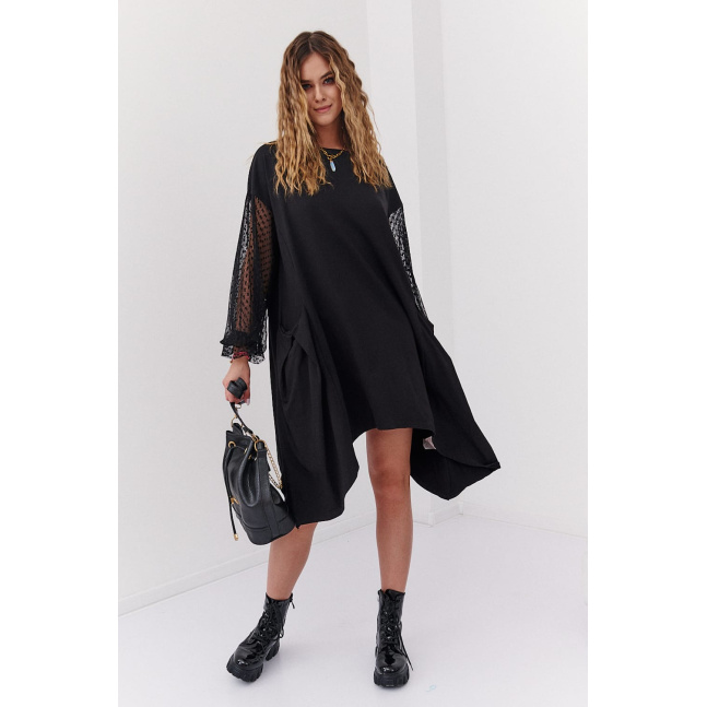 Asymetryczna sukienka oversize z transparentnym rękawem czarna