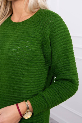 Sukienka sweterkowa w paski zielona