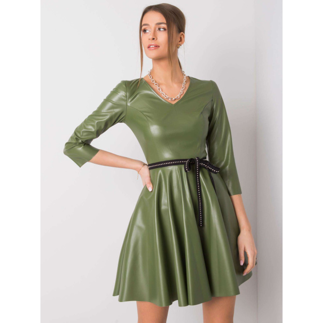 Zielona sukienka ze skóry ekologicznej